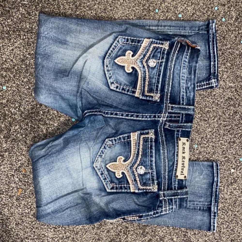 Size 28 - capris